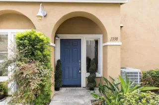 Photo #2: 260014703 Listing