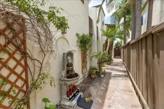 Photo #3: 260014727 Listing