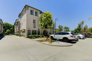 Photo #1: 260014776 Listing