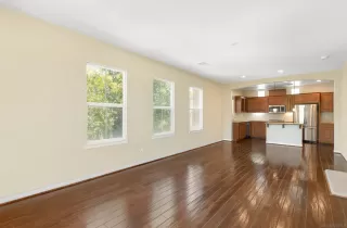 Photo #5: 260014776 Listing