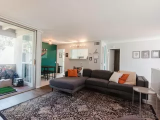 Photo #6: 260014785 Listing