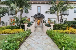 464 PROSPECT Condos for Sale