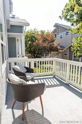 Photo #2: 260014835 Listing 