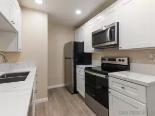 Photo #4: 260014838 Listing