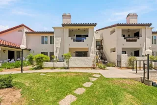Photo #1: 260014857 Listing