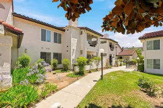 Photo #2: 260014857 Listing