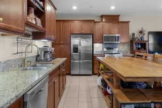 Photo #2: 260014867 Listing