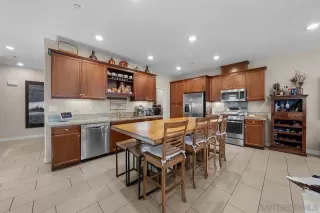 Photo #3: 260014867 Listing