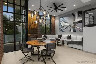 Photo #2: 260014888 Listing