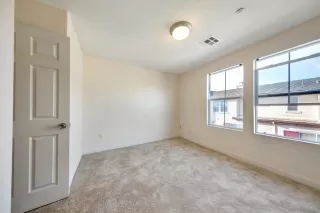 Photo #6: 2600149 Listing 