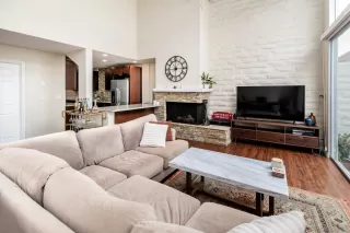Photo #2: 260014925 Listing 