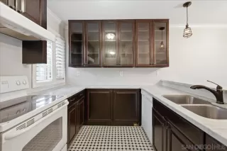 Photo #2: 260014939 Listing 