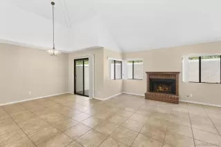 Photo #1: 260014997 Listing