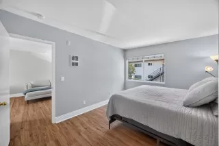 Photo #5: 260015011 Listing 