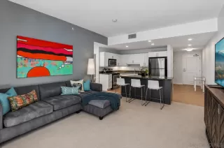 Photo #3: 260015022 Listing