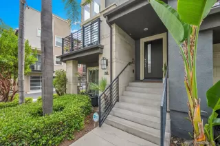Photo #4: 260015041 Listing