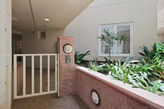 Photo #2: 260015127 Listing