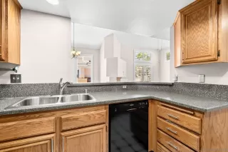 Photo #6: 260015196 Listing