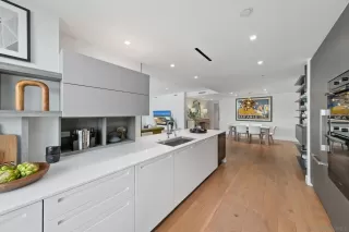 Photo #4: 260015282 Listing