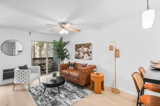 Photo #2: 260015330 Listing 