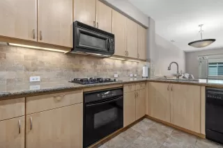 Photo #3: 260015340 Listing 
