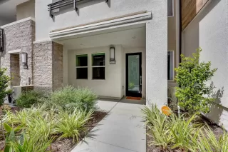 Photo #1: 260015348 Listing 