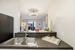 Photo #5: 260015349 Listing 