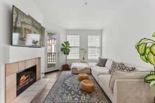 Photo #4: 260015444 Listing 