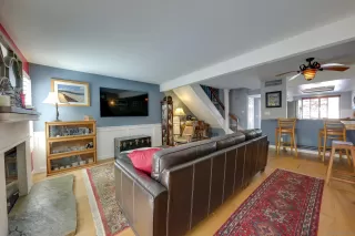 Photo #5: 260015452 Listing