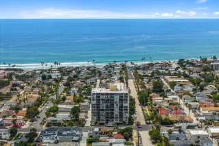 Browse active condo listings in PACIFIC TOWER