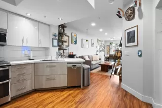 Photo #1: 260015464 Listing 