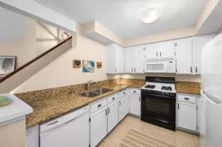 Photo #5: 260015473 Listing 