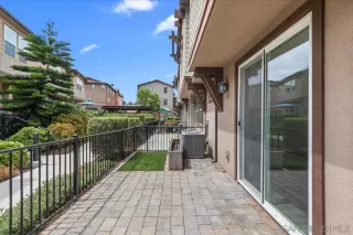 Photo #4: 260015516 Listing 
