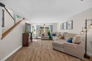 Photo #1: 260015519 Listing 