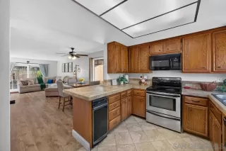 Photo #2: 260015519 Listing 