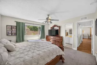 Photo #3: 260015519 Listing 
