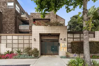 More Details about MLS # 260015522 : 4435 NOBEL DR UNIT 11
