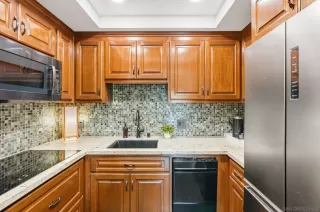 Photo #3: 260015534 Listing 