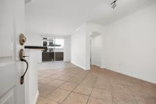 Photo #2: 260015544 Listing 