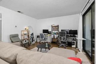 Photo #6: 260015547 Listing 