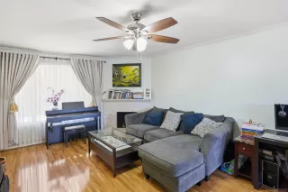 Photo #1: 260015553 Listing 