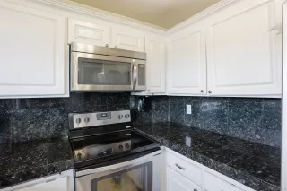 Photo #4: 260015553 Listing 