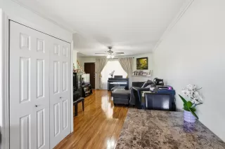 Photo #5: 260015553 Listing 