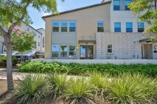 Photo #1: 260015554 Listing 