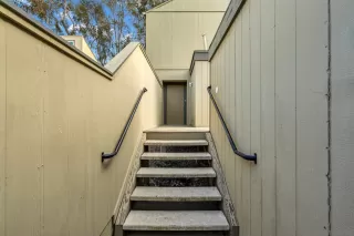 Photo #2: 260015566 Listing 