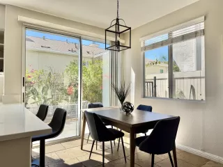 Photo #2: 260015571 Listing 