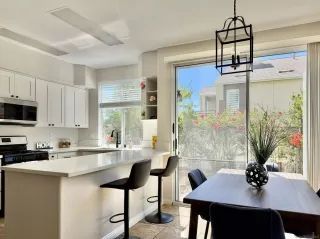 Photo #3: 260015571 Listing 