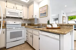 Photo #4: 260015586 Listing 