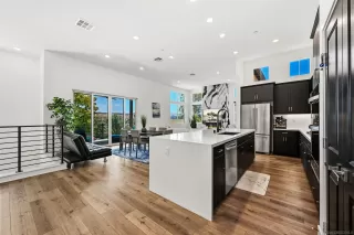 Photo #4: 260015601 Listing 