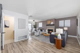 Photo #1: 260015678 Listing 